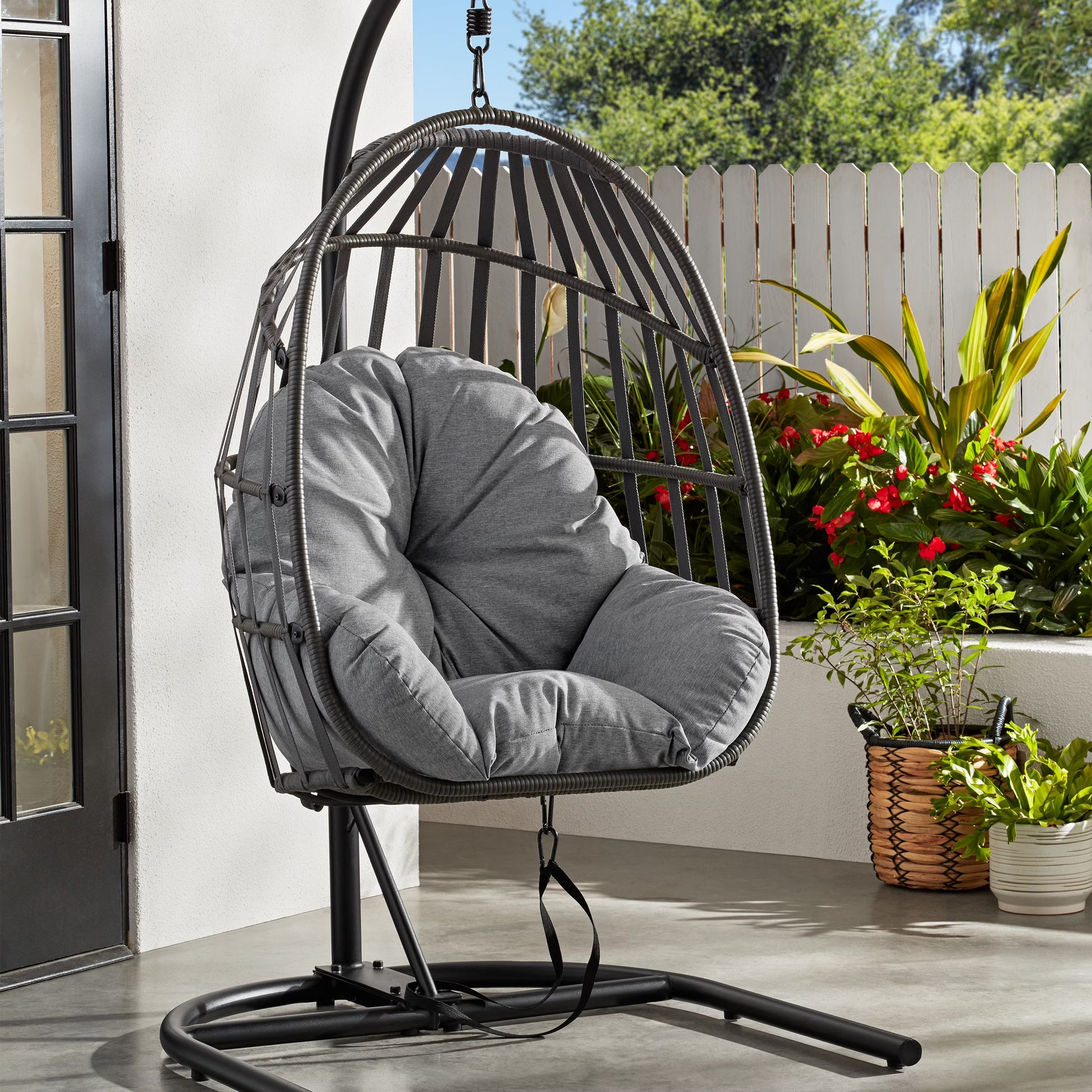 Outdoor Wicker Patio Hanging Egg Chair, Gray(Gray)